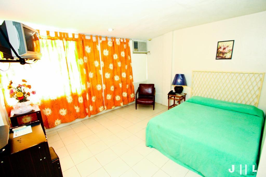 Bohol La Roca Hotel Totolan Zimmer foto